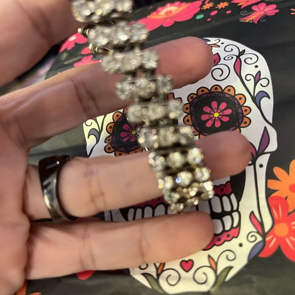 VINTAGE WHITE RHINESTONE BRACELET, ONE SZ - Picture 3 of 5